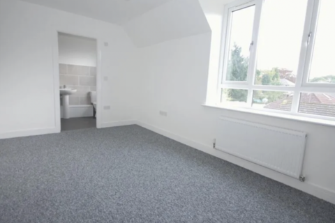 116b Clark Road, Wolverhampton, WV3 9PD