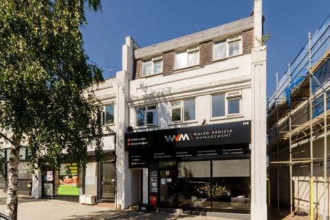 119a Chiltern Drive, Surbiton, KT5 8LS