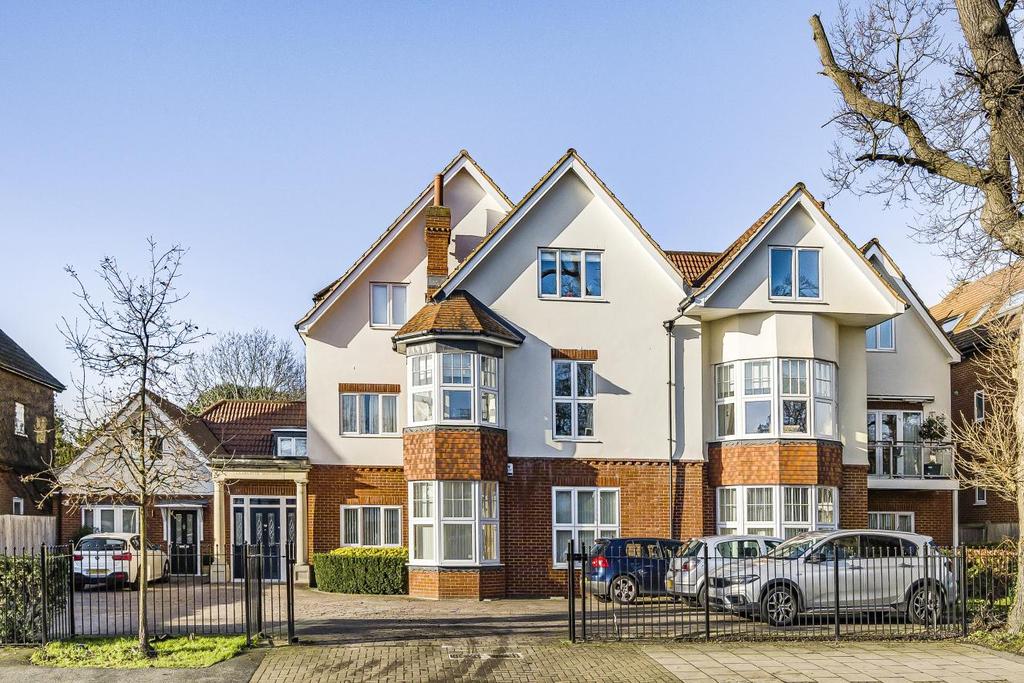 Scotts Lane, Bromley 2 bed flat £750,000