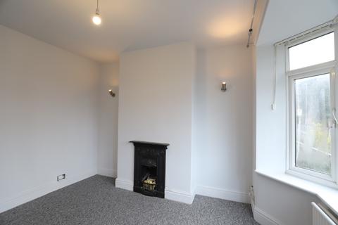 3 bedroom semi-detached house to rent, Hartshill Road, Hartshill, Stoke-on-Trent, ST4