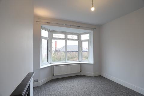 3 bedroom semi-detached house to rent, Hartshill Road, Hartshill, Stoke-on-Trent, ST4