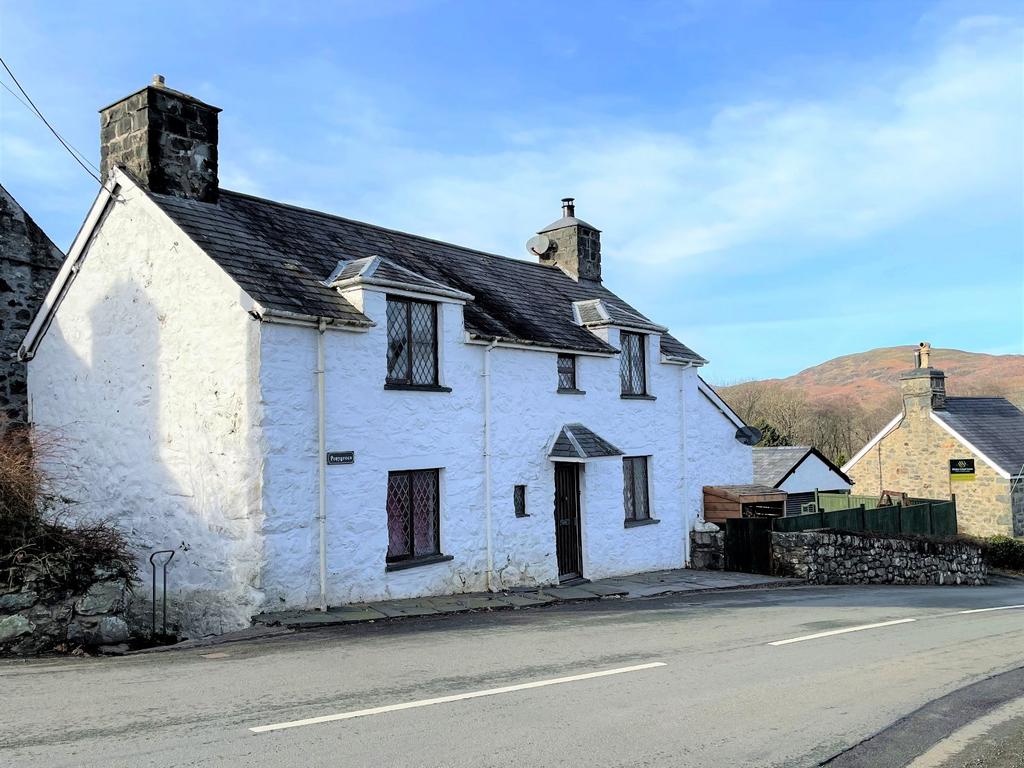 Penygroes, Brithdir, Dolgellau LL40 2RS 3 bed detached house for sale