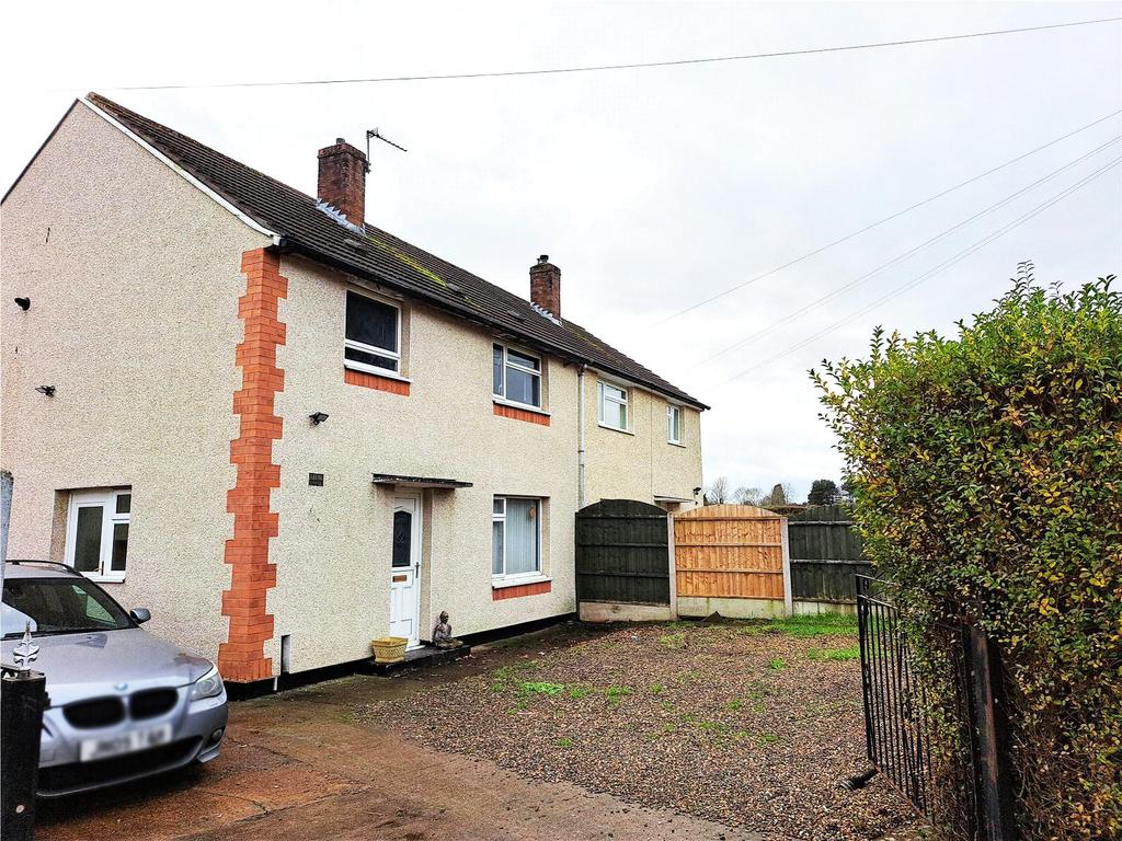 Manor Road, Dawley, Telford... 3 bed semidetached house £795 pcm (£183 pw)