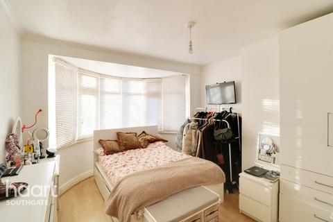 3 bedroom terraced house for sale - Hampden Way, London