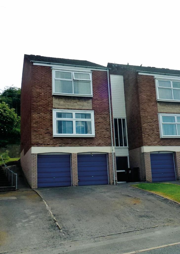 23 Glynn Crescent, Halesowen, West... 1 bed apartment £52,000