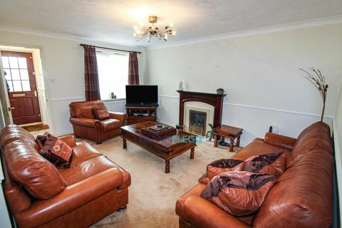 3 bedroom detached house for sale - £100 MOVE IN VOUCHER AVAILABLE AND £2000 TOWARDS LEGAL FEES!! Grasholm Way, Langley