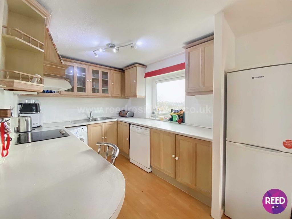 Salisbury Ave, Westcliff On Sea 1 bed apartment £850 pcm (£196 pw)