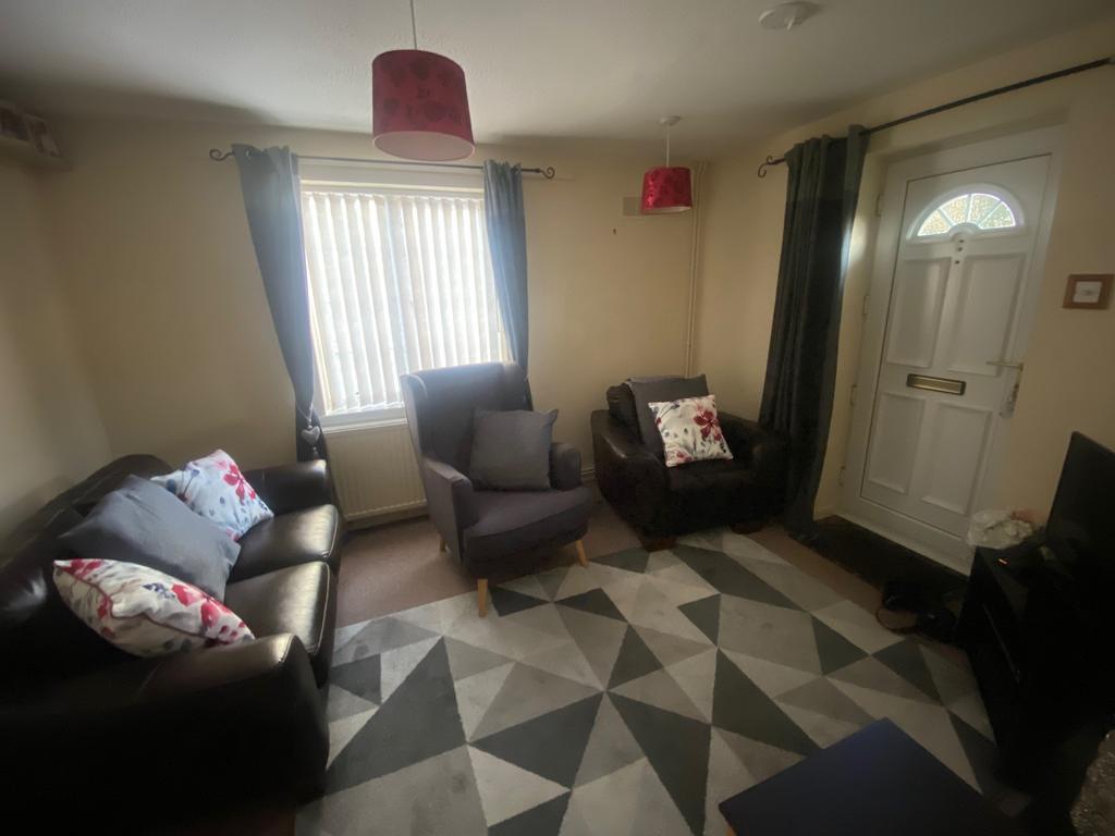 Hedley Rise, Wigmore, Luton, LU2 1 bed cluster house £195,000