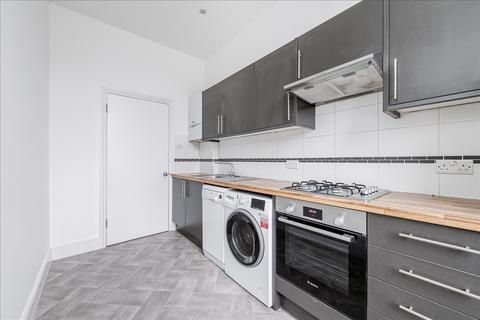 3 bedroom property to rent, Shepherd's Bush W12 W12