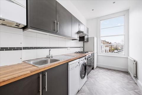 3 bedroom property to rent, Shepherd's Bush W12 W12