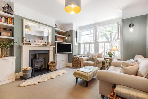 33 Richmond Avenue, London, SW20 8LA