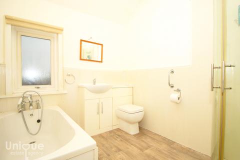15 Avon Green, Fleetwood, FY7 7JE
