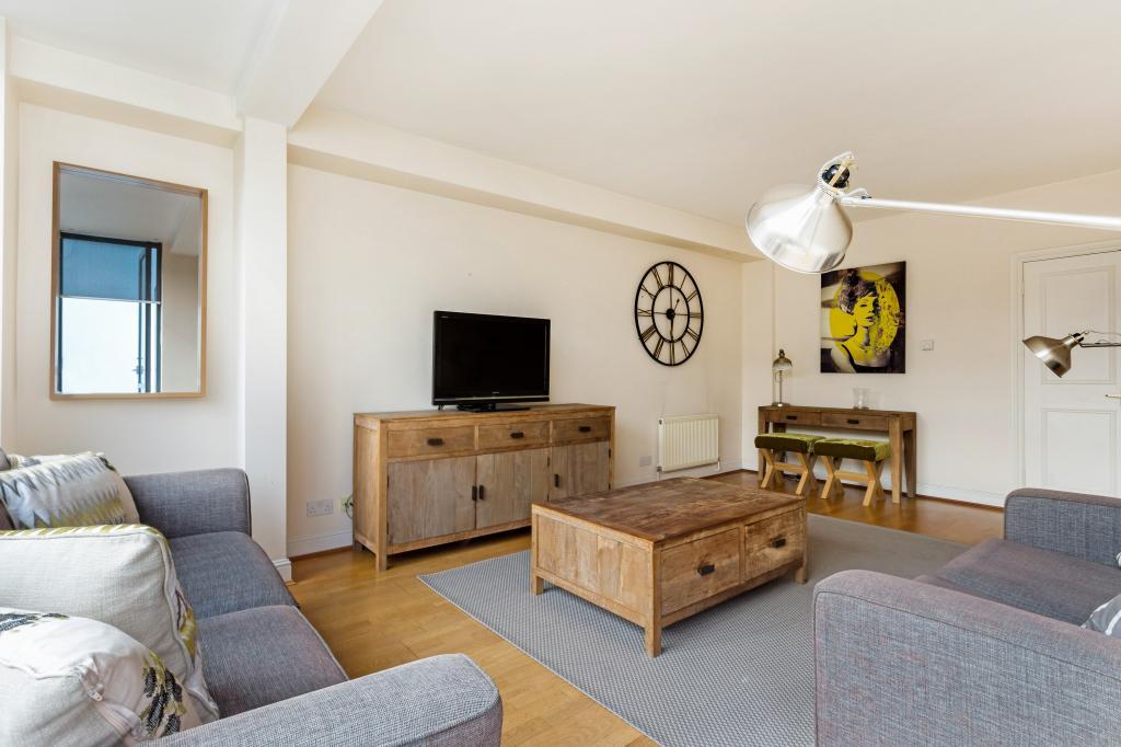 Flat 8, 28 Great Smith St fpz197356 (2).jpg