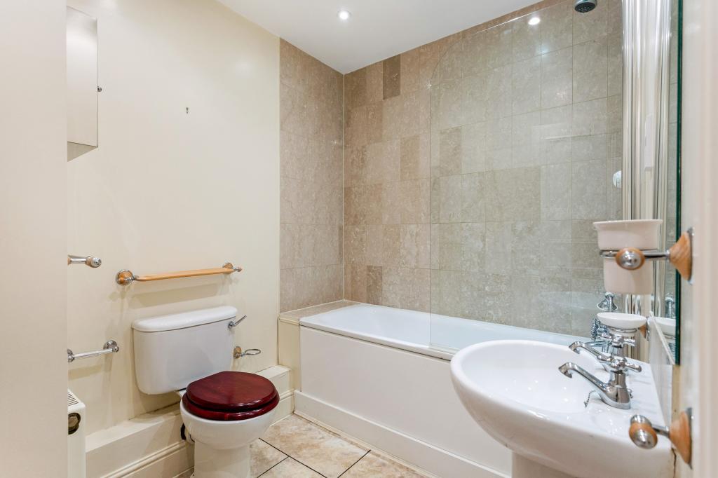 Flat 8, 28 Great Smith St fpz197356 (7).jpg