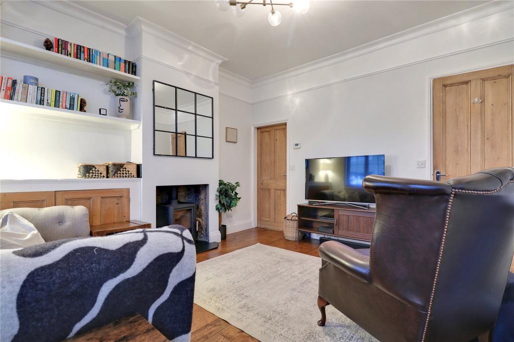 Clarke Street, Calverley, Pudsey, West Yorkshire, LS28 2 bed terraced