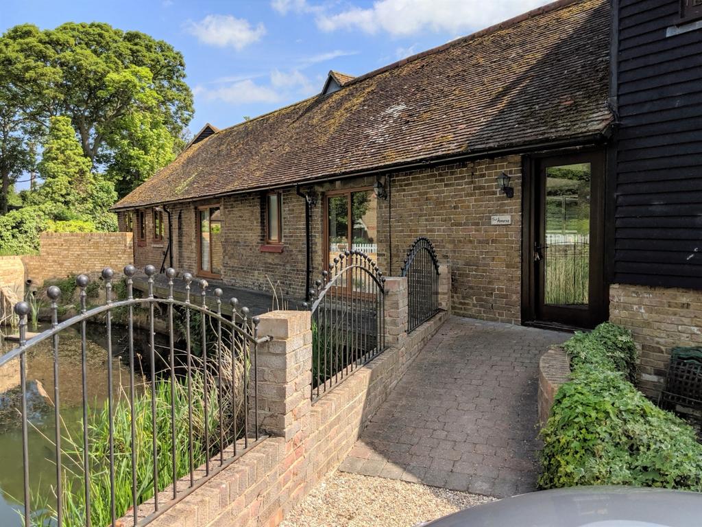 Dilnot Lane, Acol 5 bed detached house for sale £895,000