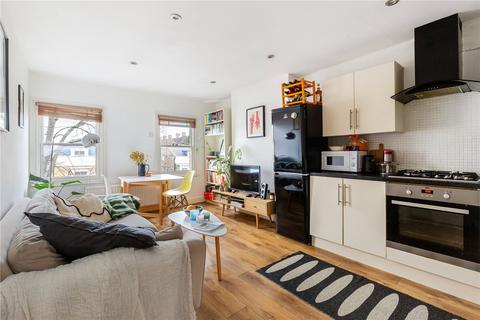 Flat D, 56 Kenninghall Road, London, E5 8BY