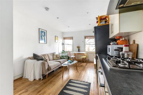 Flat D, 56 Kenninghall Road, London, E5 8BY