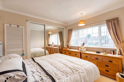 130 Bawtry Road, Harworth, Doncaster, DN11 8NS