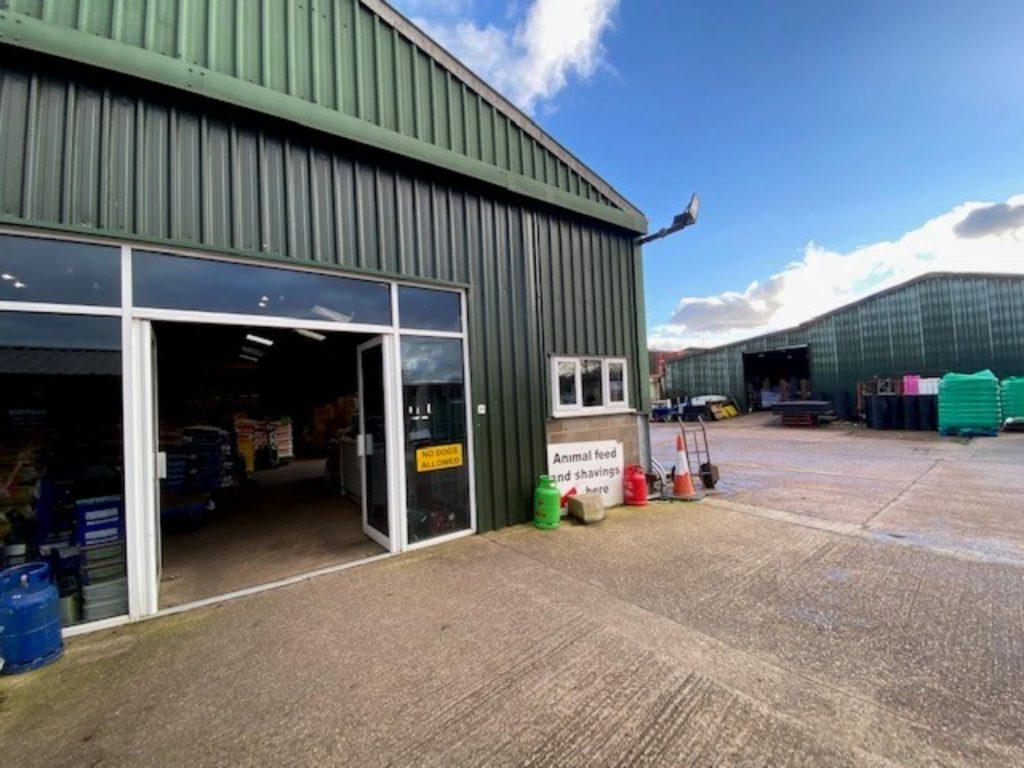 Animal Feeds & Animal Bedding Cash & Carry Located In Kenilworth Retail