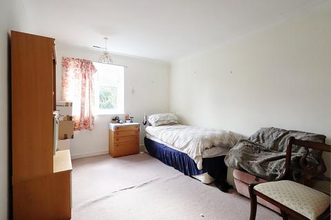 10 Plaxtol Close, Bromley, BR1 3AU