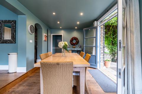 31 Crebor Street, East Dulwich, London, SE22 0HF