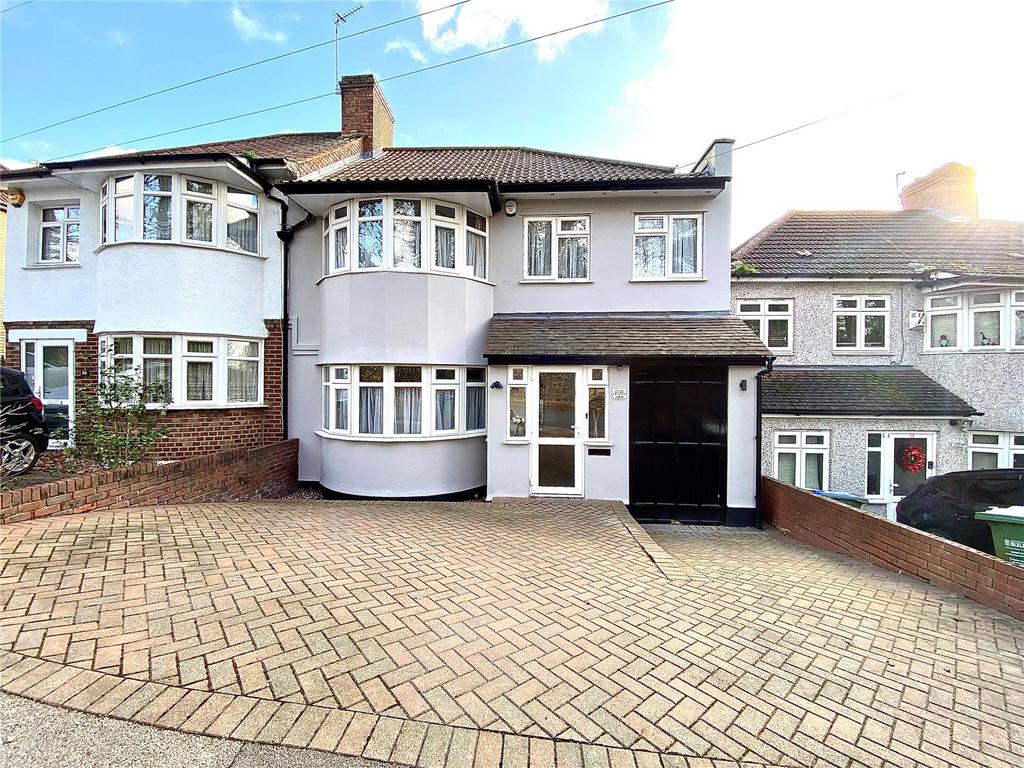 Lodge Hill, Welling, Kent, DA16 4 bed semidetached house £575,000