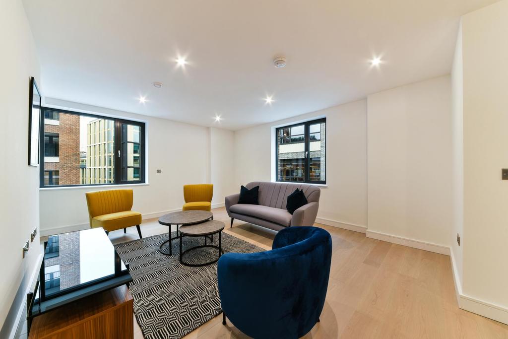 Rosewood Building, Shoreditch Exchange, London, E2 3 bed apartment - £ ...