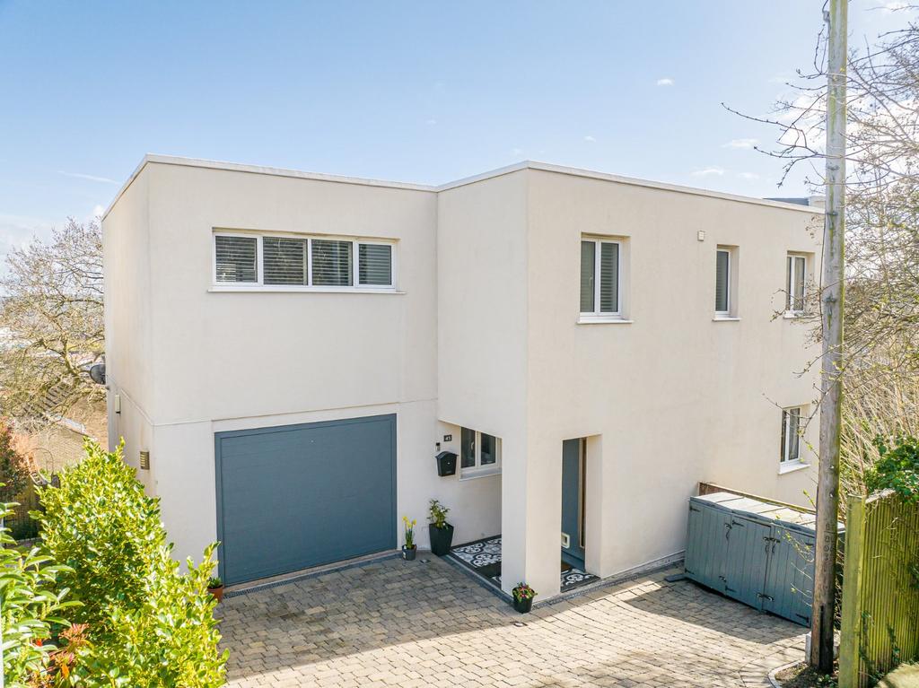 Combe Avenue, Portishead, Bristol, BS20 5 bed detached house for sale £850,000