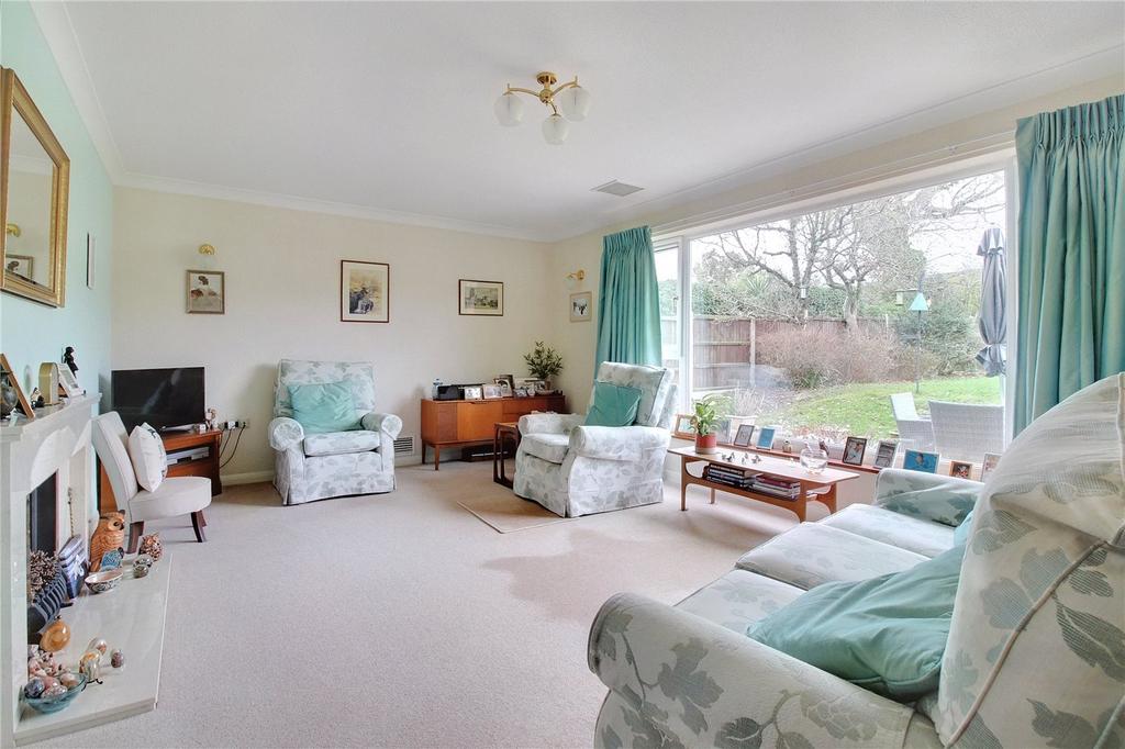 Brettingham Avenue, Cringleford... 5 bed detached house £550,000