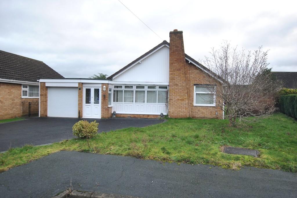 Wrekin Close, Trench, Telford, TF2 6QU 3 bed detached bungalow £299,000