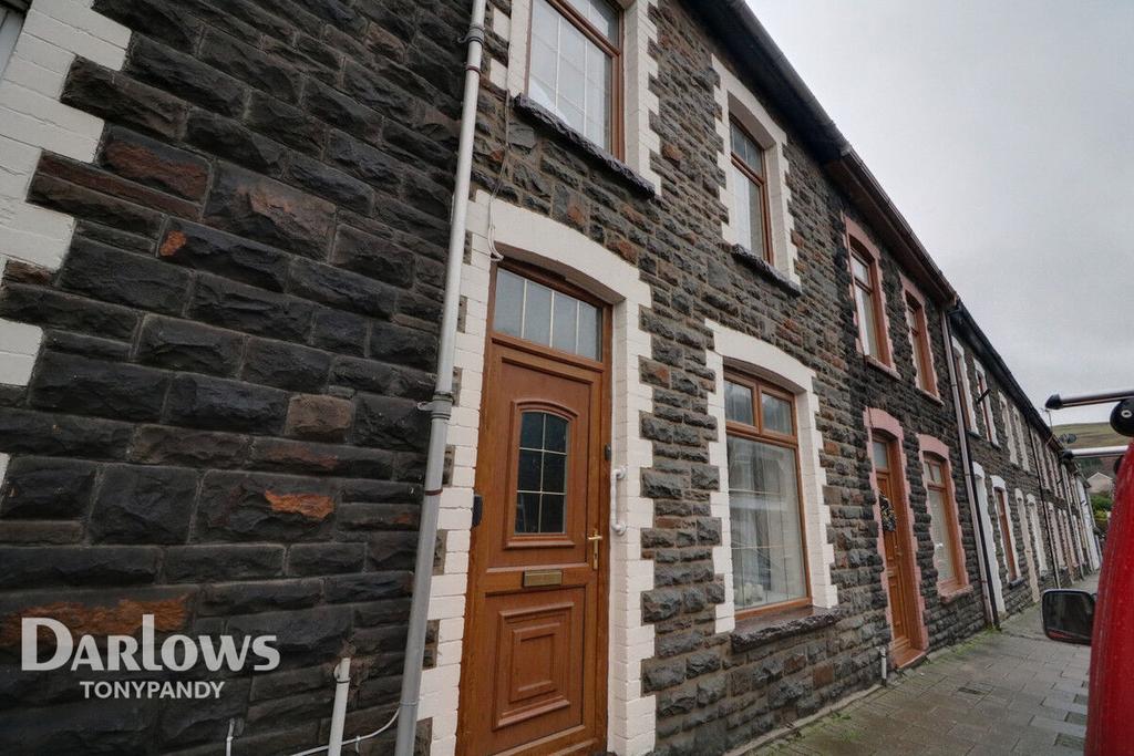 Llewellyn Street, Pontygwaith... 1 bed terraced house £70,000