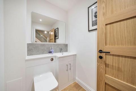 8a Abbots Lane, Kenley, CR8 5JH