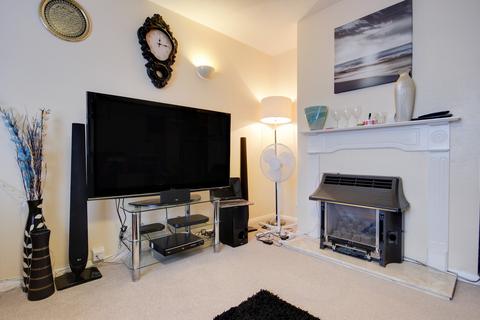 2 bedroom maisonette to rent, Wokingham, Berkshire