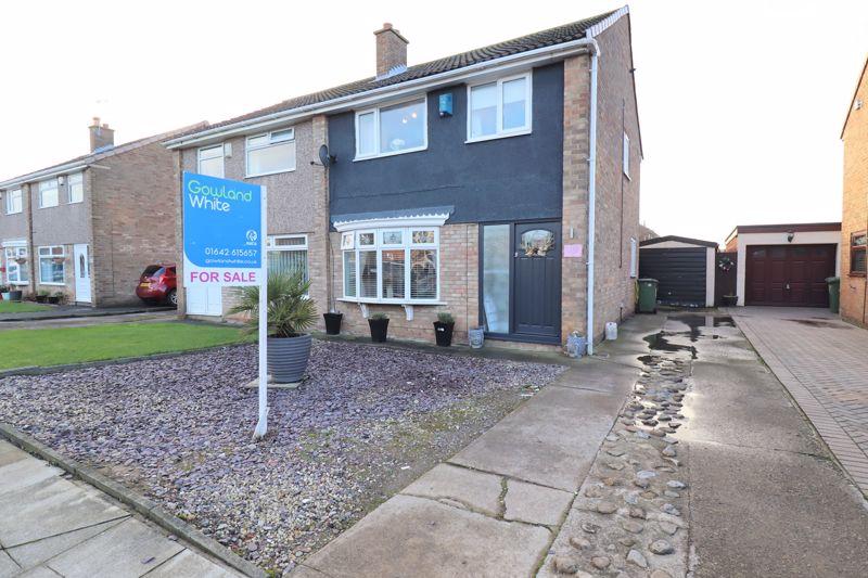 Brechin Drive, Thornaby, Stockton on Tees, TS17 9HH 3 bed semidetached