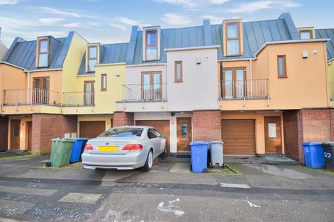 24 Cornwall Road, Kettering, NN16 8PD