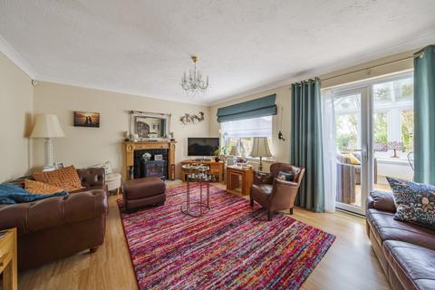 17 Heron Way, Ilminster, TA19 0BX