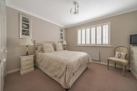 17 Heron Way, Ilminster, TA19 0BX