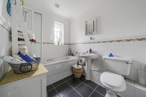 17 Heron Way, Ilminster, TA19 0BX