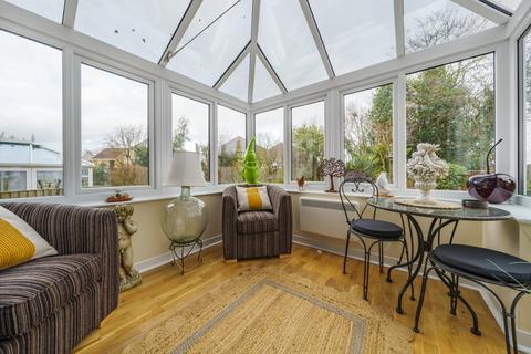 17 Heron Way, Ilminster, TA19 0BX
