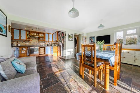 Hartland House Hare Lane, Broadway, Ilminster, TA19 9LN