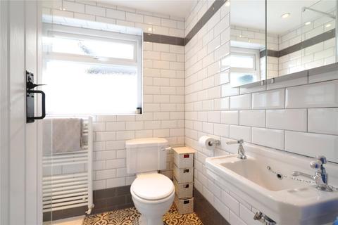 17 Ash Road, Hawley, Dartford, DA2 7SB