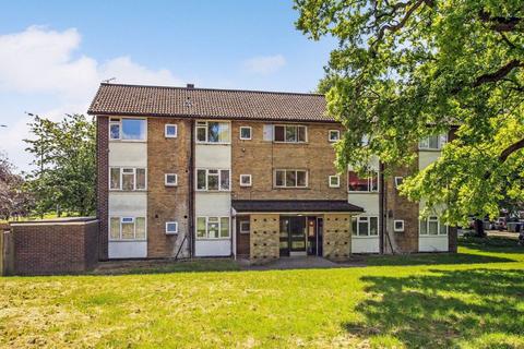 2 bedroom flat for sale, Wadley Close, Hemel Hempstead