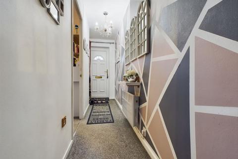 24 Frampton Road, Gloucester, GL1 5QB