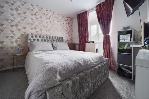 24 Frampton Road, Gloucester, GL1 5QB