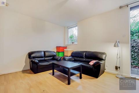 2 bedroom apartment to rent, Bridgeport Place, Wapping, London