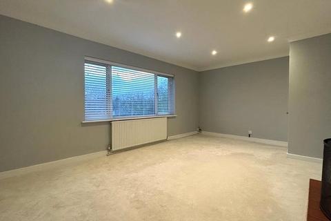 2 bedroom apartment to rent, Goughs Meadow, Sandhurst, Berkshire, GU47