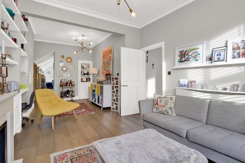 31 Popes Lane, London, W5 4NU