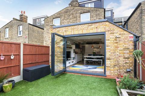 31 Popes Lane, London, W5 4NU