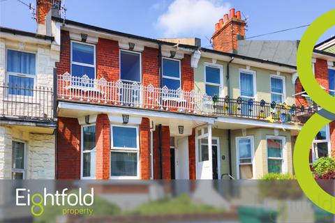 4 bedroom maisonette to rent, Hollingbury Road, Brighton